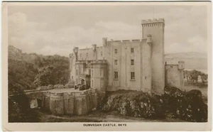 DUNVEGAN CASTLE - Isle of Skye Postcard Holmes - Picture 1 of 2