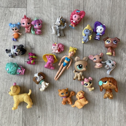 Girls Junk Drawer Toy Lot 23 littlest pet shop, my little pony, Disney palace ++ Cover
