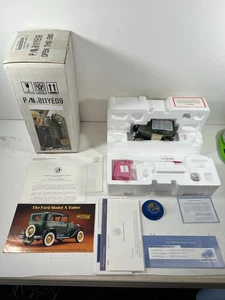 1930 Ford Model A Tudor in 1:24 scale by Franklin Mint - Picture 1 of 24