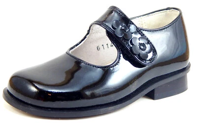 DE OSU -Spain -Girls Classic Black Patent Leather Dress Shoes -European -Sz 6-9 - Image 1 of 4