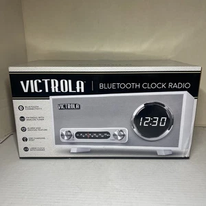 Victrola Reloj Digital Bluetooth Estéreo con Radio FM y Carga USB, Caoba - Imagen 1 de 8