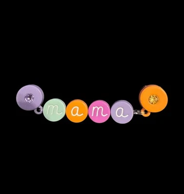 NUEVO CON ETIQUETAS Auténtico Crocs Jibbitz Mamá Multicolor Cadena Mamá Madre Mamá Zapato Dije J8 Foto 1 de 4