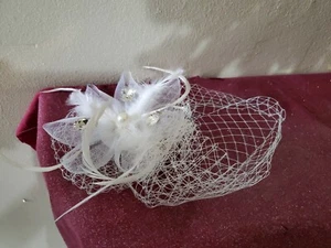 Girls netted white flower hair clip Communion Wedding clear stud stones - Picture 1 of 2