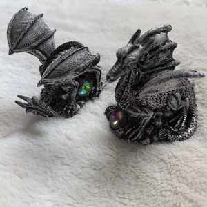 Myth & Magic Dragons Tudor Mint X2 - Picture 1 of 11