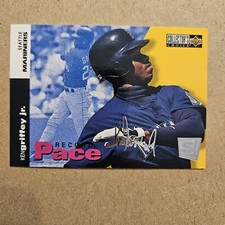 Ken Griffey Jr 1995 Collector's Choice Silver Signature Baseball Card #26