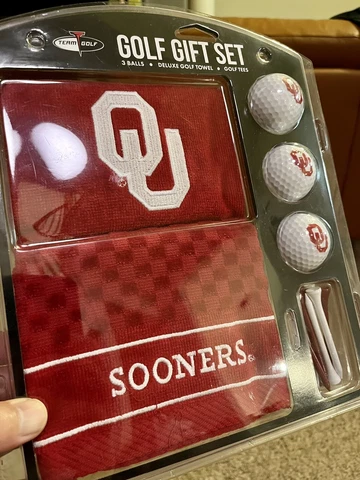 Team Golf 24420 Oklahoma Sooners Embroidered Towel Gift Set Cover