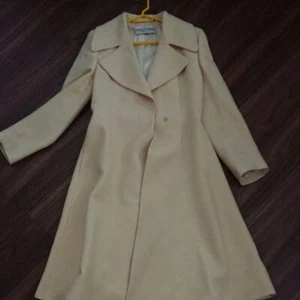 Cappotto lungo Dolce & Gabbana bianco sporco taglia 40 dal GIAPPONE USATO donna cappotto lungo - Foto 1 di 8