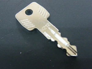 Thule Schlüssel N212 N 212 Ersatzschlüssel für Heckträger Dachboxen Dachträger - Picture 1 of 1
