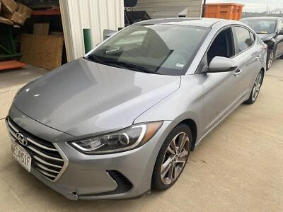 Eje de transmisión delantero izquierdo usado se adapta a: Hyundai Elantra 2017 sedán delantero AT 2,0 L Foto 1 de 4