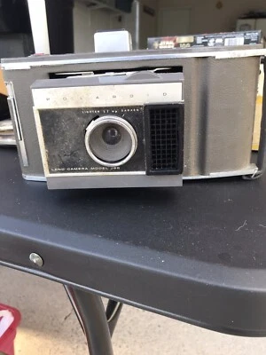 Vintage Polaroid Land Camera Model J66 - Photo 1/3