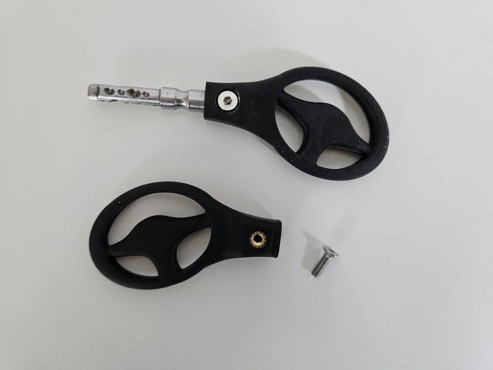 TESTA DI RICAMBIO IMPUGNATURA PER CHIAVE BLOCK SHAFT COLORE NERO - SEZIONE TONDA - Immagine 1 di 4