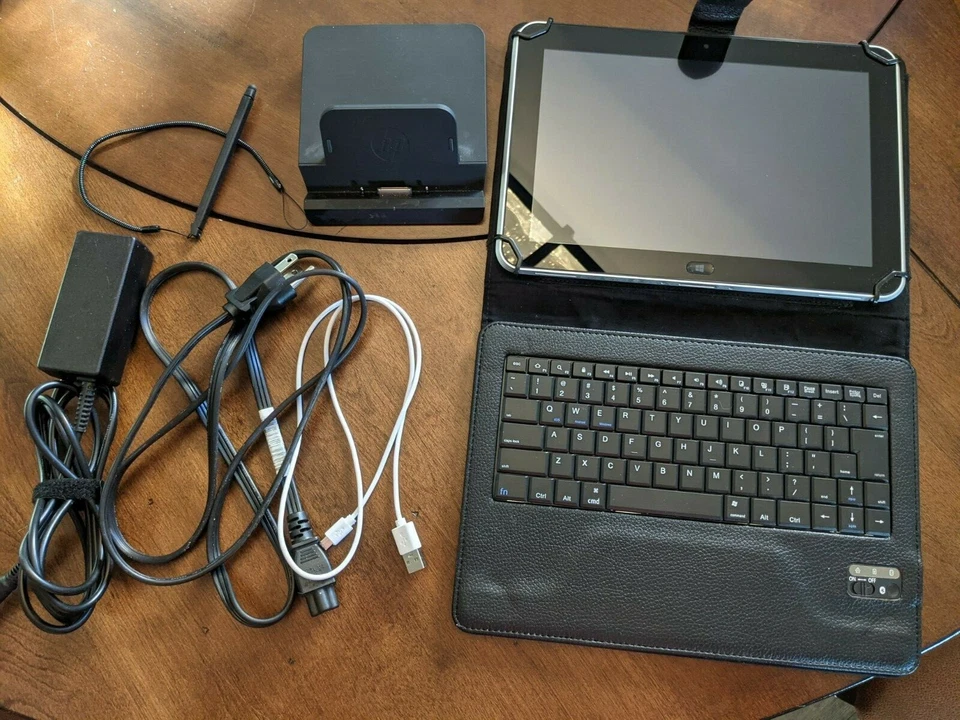 HP ElitePad 900 32GB, Wi-Fi, 10.1in - Black - Image 1 of 4