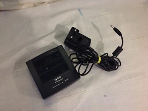 ZyXEL Prestige Router P-660R-D1 P-600 Series ADSL2+ + PSU - Zdjęcie 1 z 7