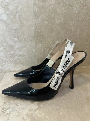 Auténticos zapatos de salón Dior de charol negro con cordones - talla 38 excelentes Foto 1 de 4