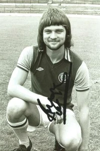 ASTON VILLA: BRIAN LITTLE SIGNED 6x4 PORTRAIT PHOTO+COA - Picture 1 of 1