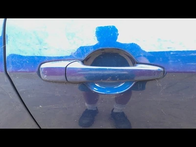 Manija de puerta exterior derecha usada se adapta a: puerta Ford Mustang 2014 pintada grado derecho Foto 1 de 4