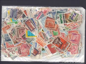 GUATEMALA KILOWARE LOTTO DI 500 FRANCOBOLLI CON RIPETIZIONE - Foto 1 di 1