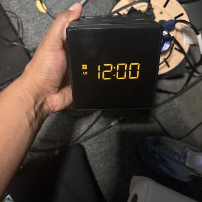 Sony ICFC1 Alarm Clock Radio FM/AM Programmable 10-Station Preset Black - Image 1 of 4