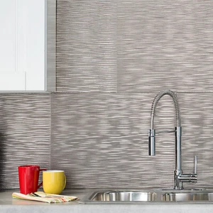 Pannello backsplash increspato Fasade 18 pollici x 24 pollici - Foto 1 di 51