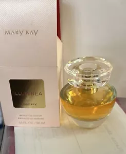 Mary Kay ILLUMINEA Perfume NEW IN BOX sealed EXTRAIT DE PERFUME Made in France - Picture 1 of 2