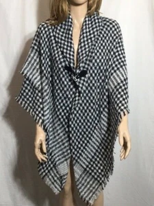 Women's NWT Charter Club Mini-Plaid Toggle Topper Scarf Poncho One Size - Picture 1 of 5