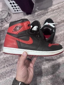 Größe 11 - Jordan 1 Retro OG High Banned, Bred - Bild 1 von 11