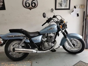 Suzuki GZ125 Marauder motorcycle motorbike - Picture 1 of 12