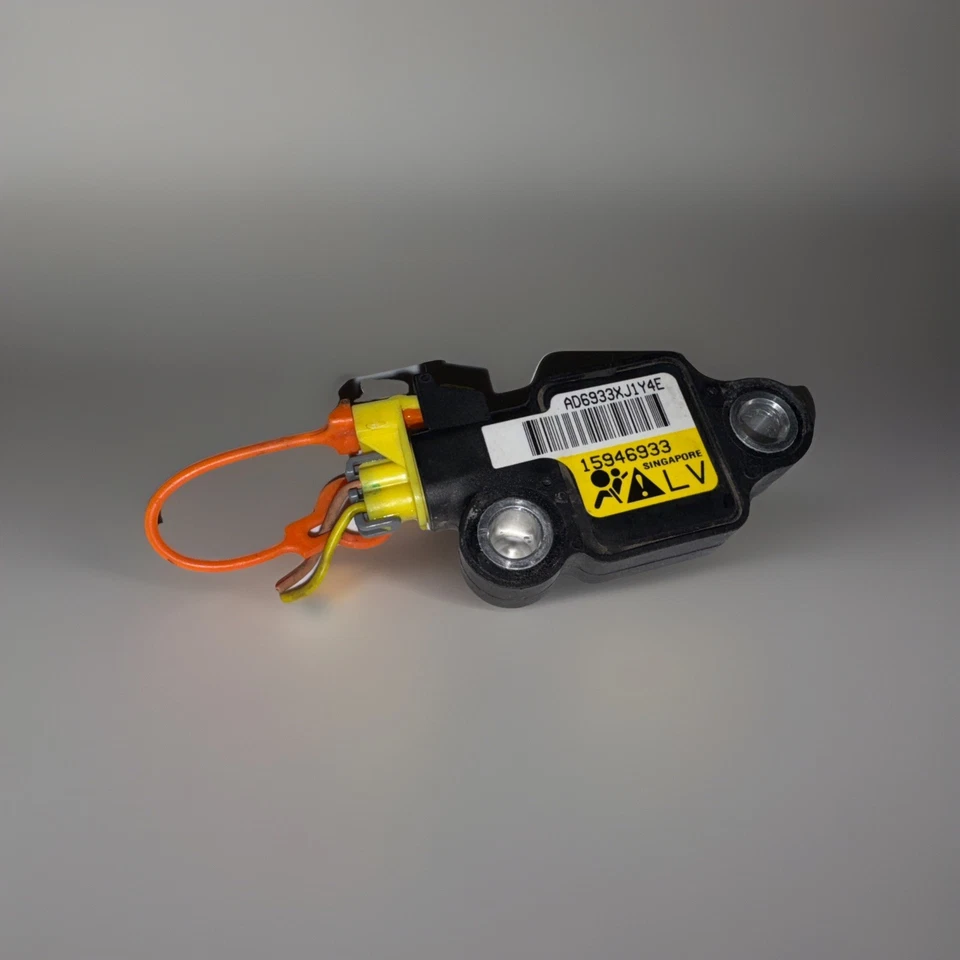 Sensor de impacto delantero GM 2007-09 Cadillac SRX SRS 15946933 Foto 1 de 4