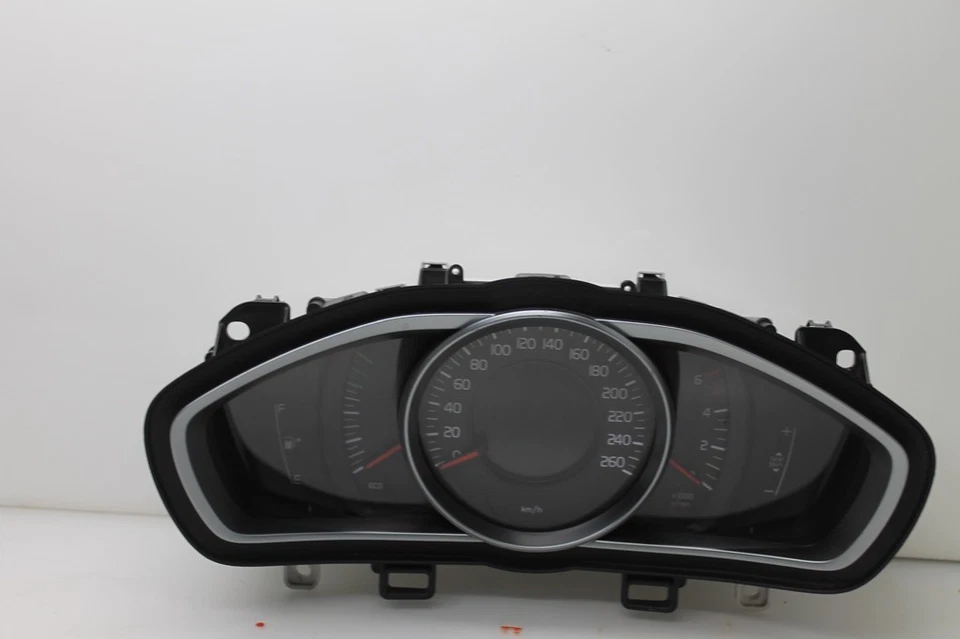 Volvo V40  2.0D Tachometer Tacho Diesel 260 km/h 31314481 2013 - Bild 1 von 1