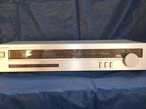 TECHNICS ST-Z11 SINTONIZZATORE TUNER ANALOGICO AGO ILLUMINATO, TUTTO ORIGINALE - Foto 1 di 4