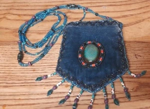 Kleine Samt Perlen Handtasche Made In China. - Bild 1 von 9