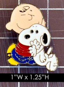 Peanuts:  Charlie Brown & Snoopy Hug Enamel pin - Picture 1 of 2