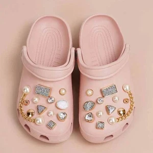 24 Stck. Schuhe Charms Kroko Sandalen Dekoration Strass Glitzer Perle Diamant Schmuck - Bild 1 von 4