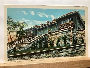 A Country Home: Rochester, MN - Vintage Postcard - Picture 1 of 3