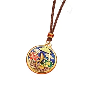 Collar Cloisonne Filigrana Diseño Hueco Tono Dorado Esmalte Colgante Loto - Imagen 1 de 5