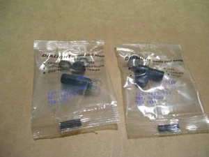 NEU 2 STCK. DIALIGHT 508-7445-504 TYP T-2 NEON LAMPE BI-PIN FASSUNG 75W 125VAC 0136 - Bild 1 von 3