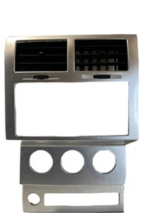 Dodge Nitro Center Console With Air Vents 1559526 Genuine 3.7 V8 Sxt 2010 - Picture 1 of 7