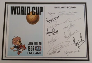 Autographed 14" x 11" ENGLAND FOOTBALL TEAM WORLD CUP Multi Signed Team Card - Picture 1 of 8