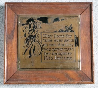 Placa antigua con lema de latón Wharff Eaton Dame Fortune 8,5" x 9" Foto 1 de 4