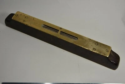 Antique Mahogany and Brass Level 13½" long Clear Bubble Great Patina - Image 1 of 4