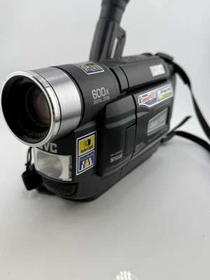 -JVC- GR-SXM240U Compact VHS *Black* Camcorder w/4 Batteries “Tested” NICE - Image 1 of 4