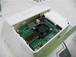 Raspberry Pi 4 Modelo B 2GB RAM 32GB SD Cuatro Núcleos 1.5GHz con PoE+ SOMBRERO en Estuche - Imagen 1 de 7
