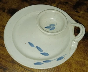1987 Signed Art Pottery Hors d'oeuvres Tray Attached Dip Bowl HP Blue Leaves EUC - Picture 1 of 11