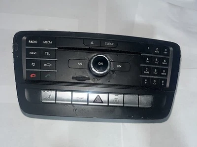 14-20 Mercedes W117 CLA250 GLA250 Unidad principal de mando Radio Navegación Reproductor de CD Foto 1 de 2