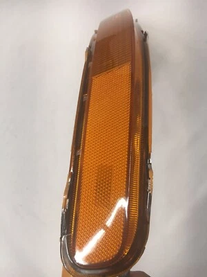 Conjunto de lámpara lateral/estacionamiento lado derecho pasajero Chevrolet AVEO 2004-2008 (96540364) Foto 1 de 4