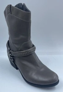 B. Makowsky Hudson Women's Boots Sz 7 M Gray Leather Side Zip Harness Boots   - Picture 1 of 11