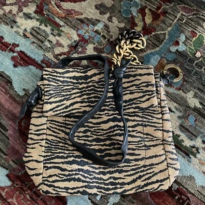 Stuart Weitzman leopard print Leather & fabric w Chain Strap - Picture 1 of 17