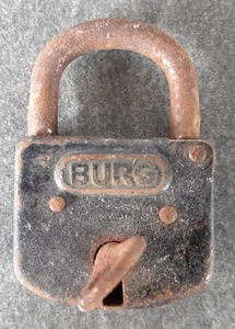 Schloss Vorhängeschloss mit Schlüssel alt antik vintage Lockpicking Burg schwarz - Bild 1 von 7