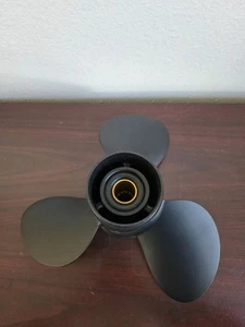 12 x 17 Outboard Boat Propeller For Johnson Evinrude OMC 40-75HP 13Tooth RH - Picture 1 of 3