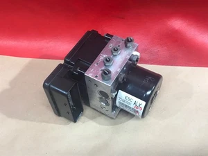 2011-2016 Cadillac SRX ABS Anti-Lock Brake Pump Module Assembly OEM 22803991 - Picture 1 of 7